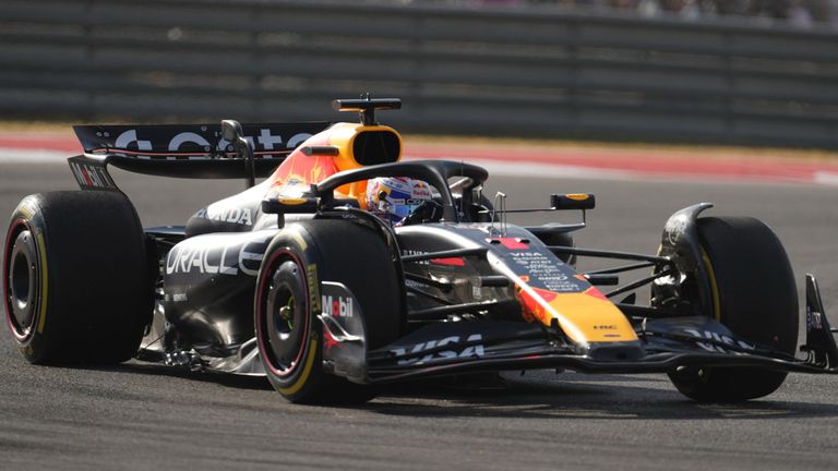 Max Verstappen im Red Bull sichert sich in Austin die Sprint-Pole. 