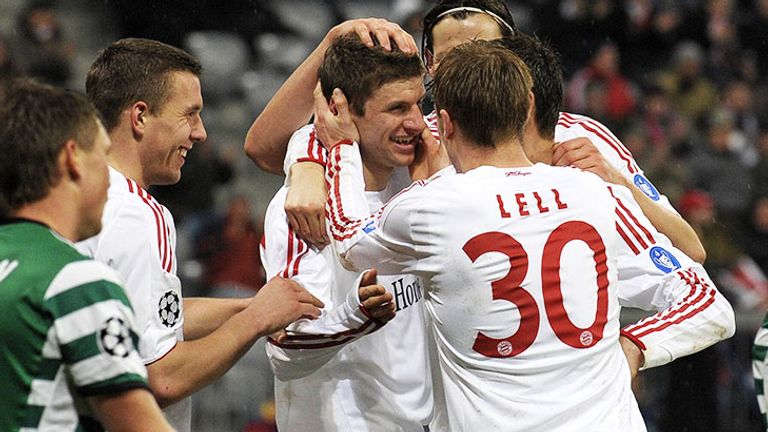 9. THOMAS MÜLLER trifft am 10. März 2009 im Achtelfinale für den FC Bayern gegen Sporting im Alter von 19 Jahren und 178 Tagen.