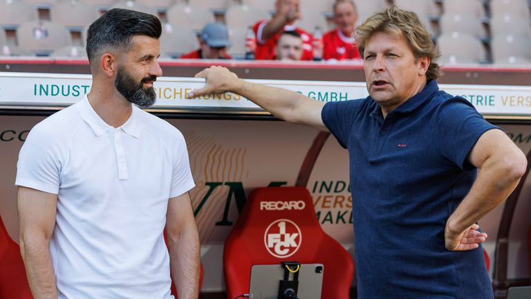Youri Mulder (r.) zusammen mit Schalkes Trainer Miron Muslic.