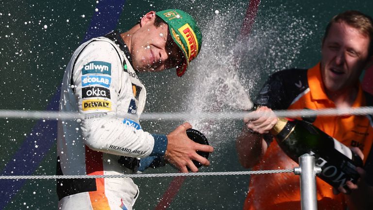 Lando Norris feiert in Mexiko nicht nur einen dominanten Grand-Prix-Sieg sondern auch die wiedererlangte WM-Führung nach 189 Tagen. 