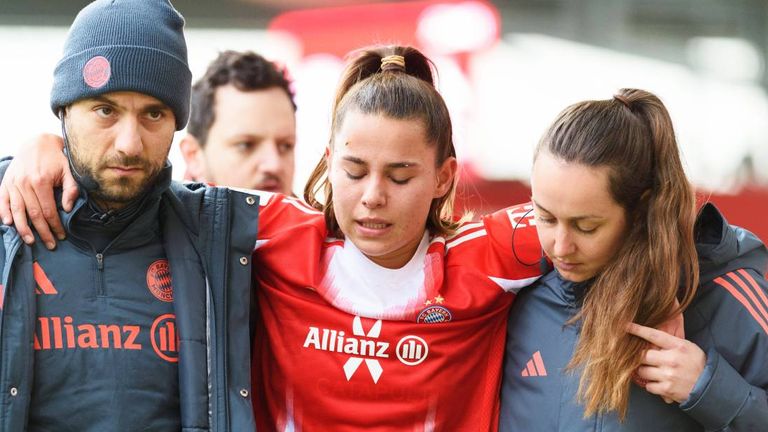 Lena Oberdorf hat sich erneut einen Kreuzbandriss zugezogen. 