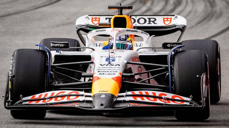 Isack Hadjar (Racing Bulls) in Singapur.