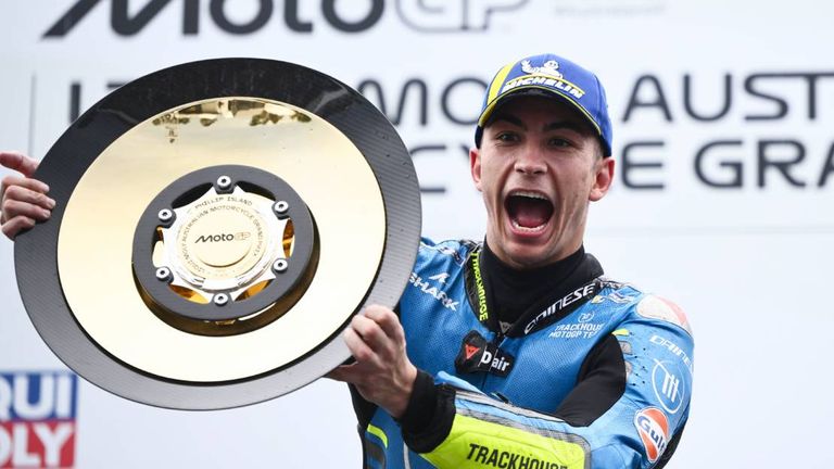 Raul Fernandez feiert seinen Premierensieg in der MotoGP. 