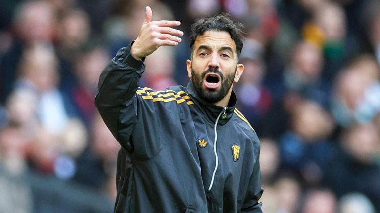 Ruben Amorim ist seit Ende 2024 Trainer von Manchester United.