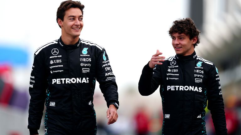 George Russell und Kimi Antonelli bilden auch 2026 das Fahrer-Duo bei Mercedes.