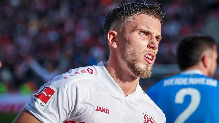 Der VfB Stuttgart muss vorerst auf Stürmer Ermedin Demirovic verzichten.