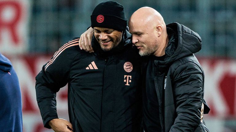 Vincent Kompany (l.) stellte sich in der Vergangenheit auf Schalke bei Rouven Schröder vor.
