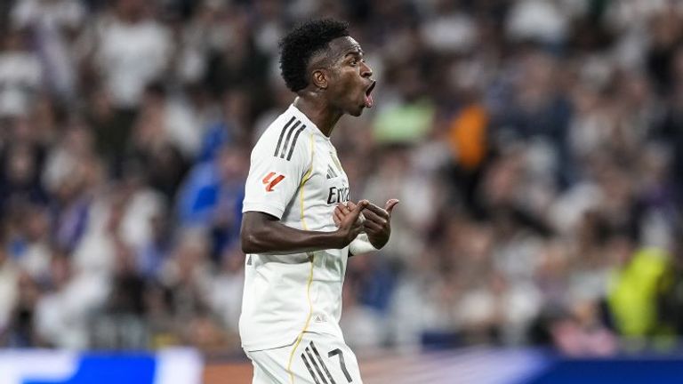 Real-Star Vini Jr. lamentiert bei seiner Auswechslung. 