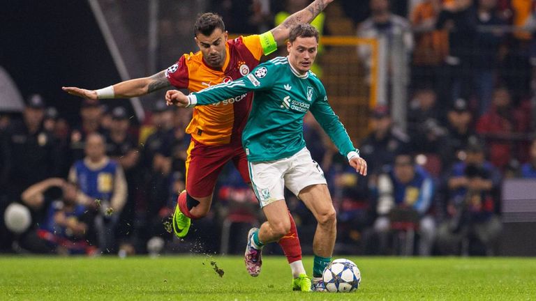 Florian Wirtz muss mit seinen Reds in Istanbul die zweite Niederlage in Folge einstecken. 