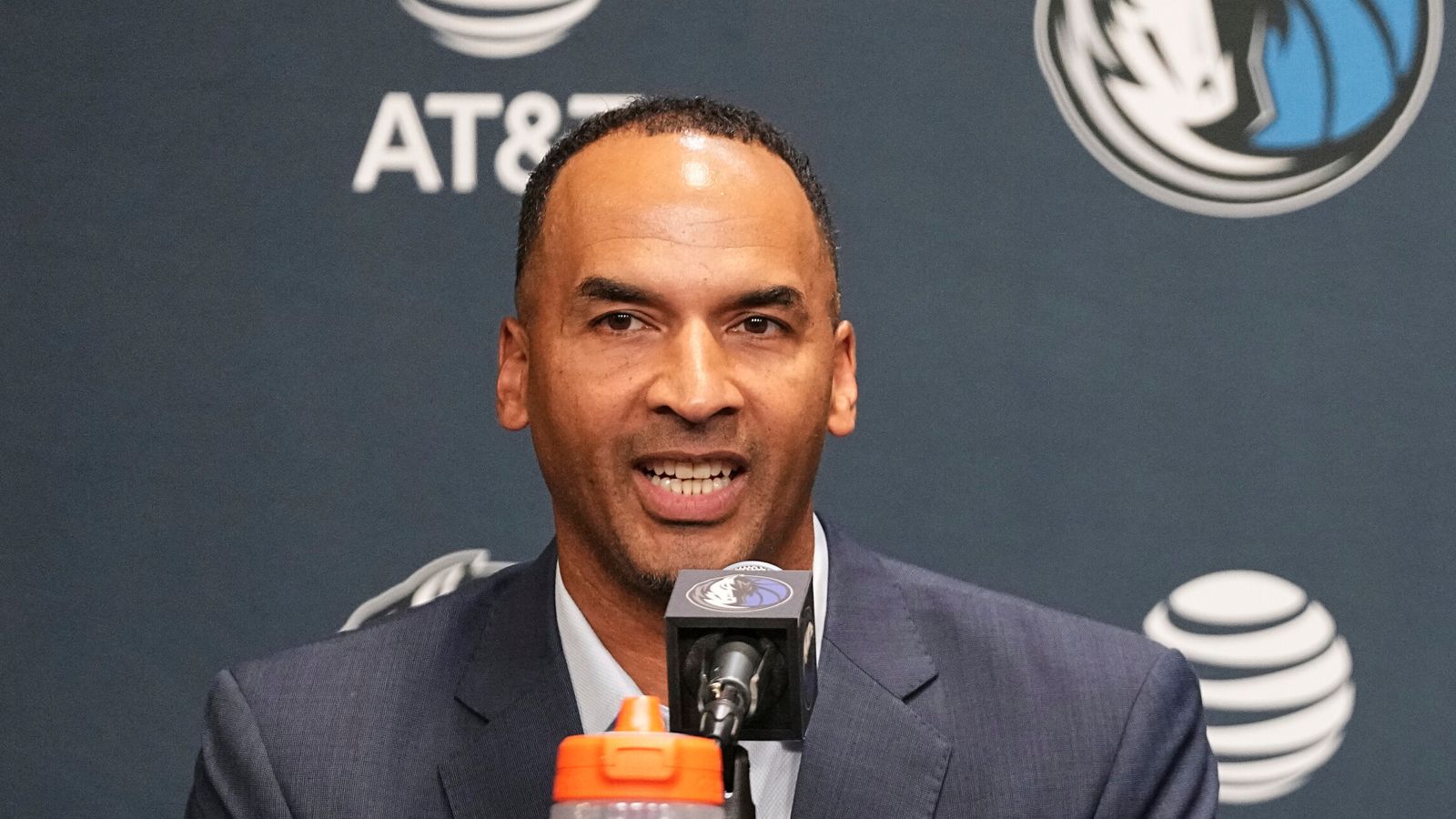 Dallas Mavericks entlassen GM Nico Harrison | NBA News | Sky Sport