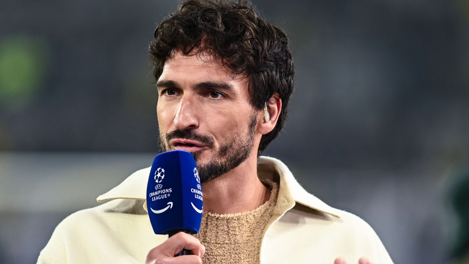 Mats Hummels criticizes Borussia Dortmund's midfield
