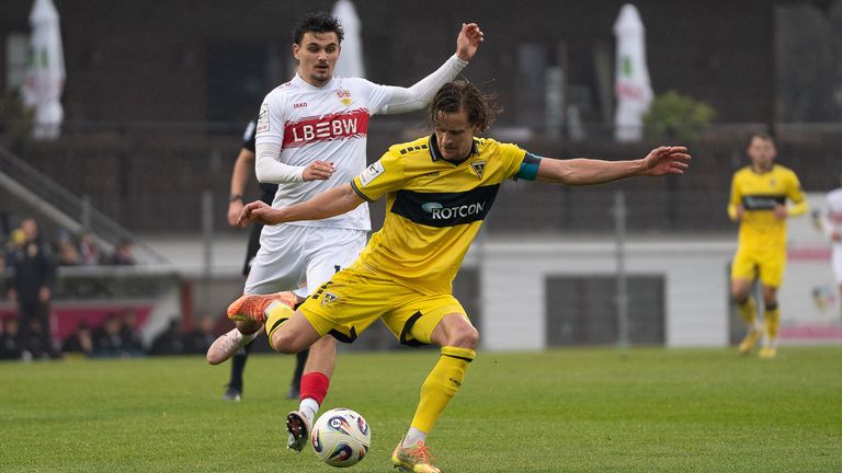 Mersad Selimbegovic feiert einen erfolgreichen Einstand bei Alemannia Aachen.