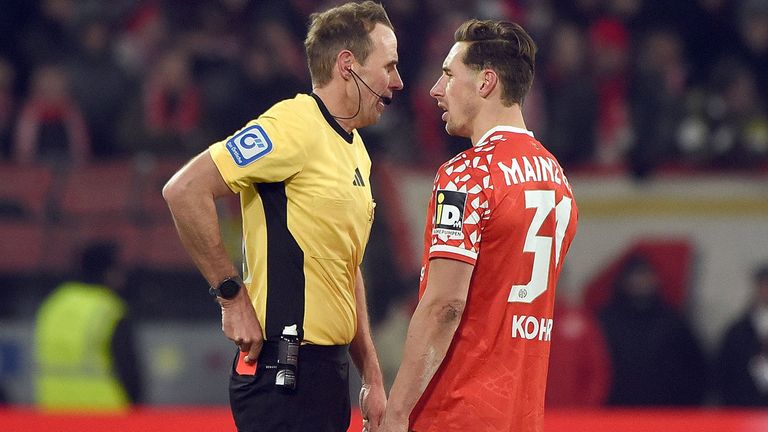 Mainz-Profi Dominik Kohr ist für seine Rote Karte gegen die TSG Hoffenheim für drei Spiele gesperrt worden. 