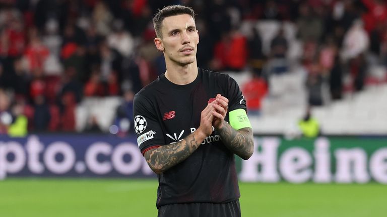 Wie plant Alejandro Grimaldo seine Zukunft?