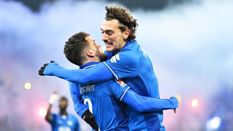 Fraser Hornby erzielt gegen Fürth einen Doppelpack. 