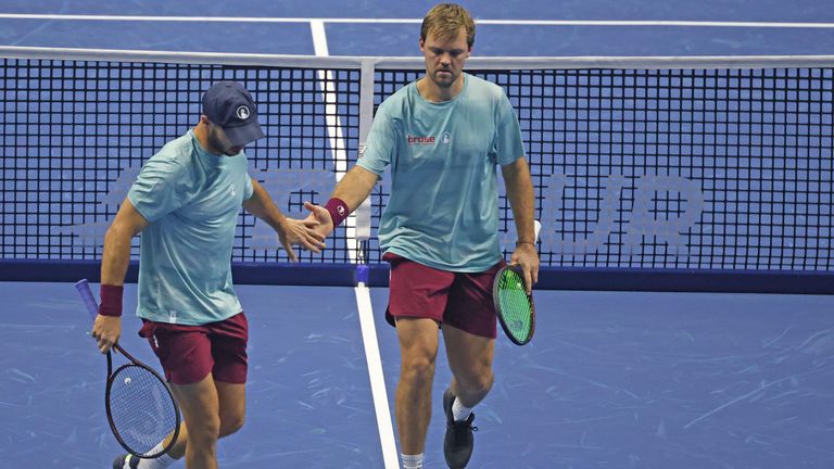 Tim Pütz und Kevin Krawietz haben einen frühen Dämpfer bei den ATP-Finals kassiert.