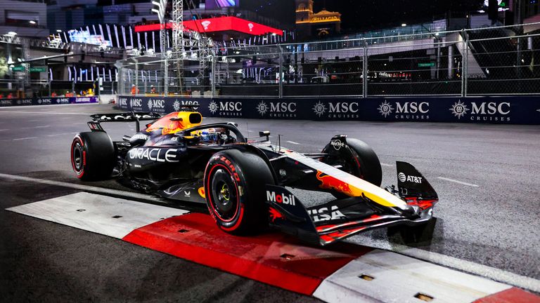 Max Verstappen startet beim GP von Las Vegas von P2 aus ins Rennen. 