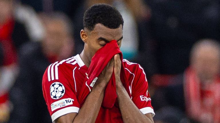 Der FC Liverpool geht zu Hause gegen Eindhoven unter. 