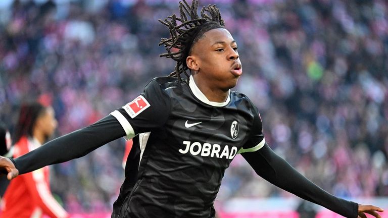 Johann Manzambi spielt sich mit starken Leistungen ins Schaufenster zahlreicher Topklubs.