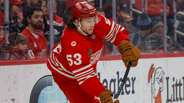 Moritz Seider und die Detroit Red Wings verlieren gegen die Chicago Blackhawks.