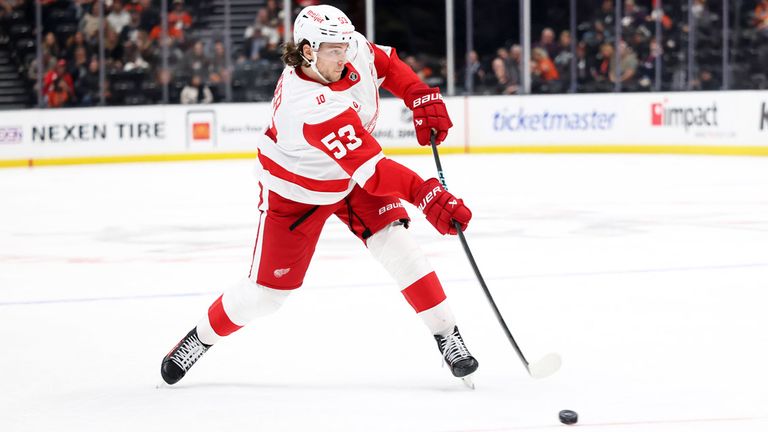 Moritz Seider trifft für seine Detroit Red Wings.