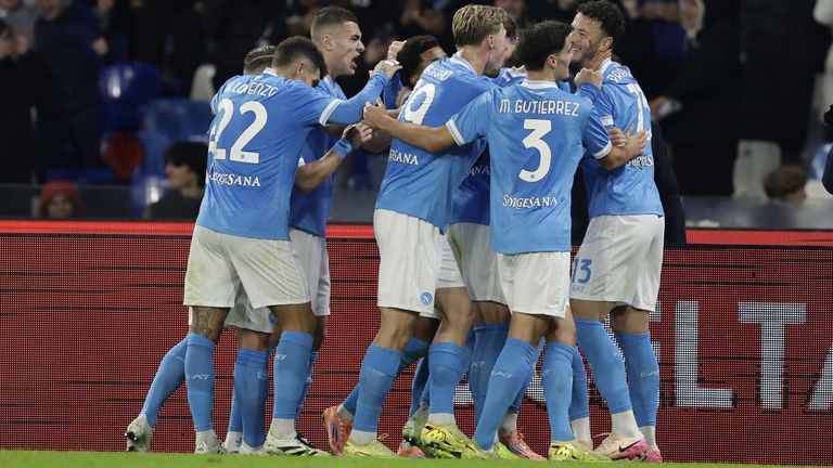 SSC Neapel hat Platz eins in der Serie A erobert.