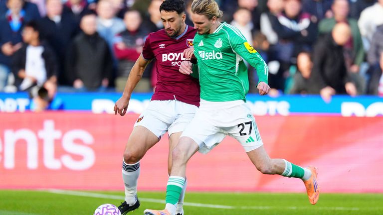 Woltemade musste bei Newcastle in der Halbzeit ausgewechselt werden.