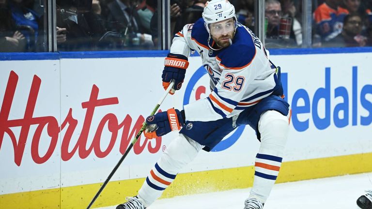 Leon Draisaitl erzielt beim Sieg gegen die Kraken auch einen Treffer.