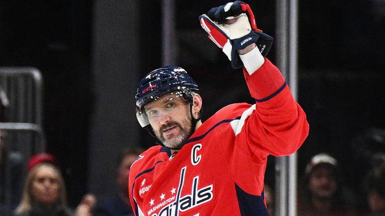 Alexander Ovechkin erzielt gegen St. Louis sein 900. Treffer in der NHL.