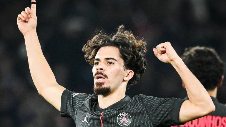 PSG-Star Vitinha erzielte gegen die Spurs einen Hattrick. 
