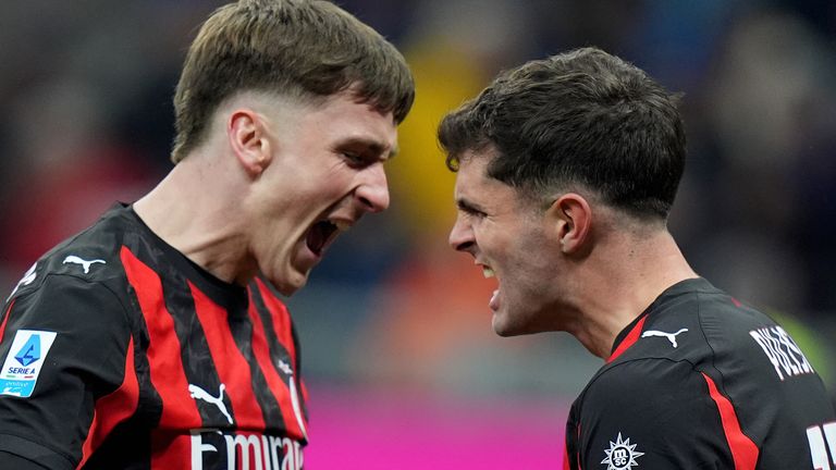 Milan gewinnt das Derby gegen Inter.