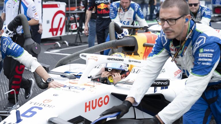 Der F1-Rennstall Racing Bulls greift durch.