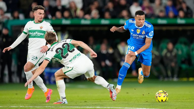Real Madrid strauchelt beim FC Elche.