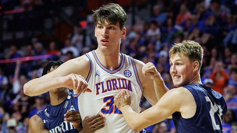 Olivier Rioux (M) spielt im College-Basketball für die Florida Gators.