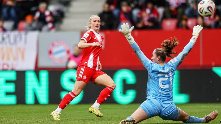 Lea Schüller erzielt gegen Essen einen Doppelpack. 