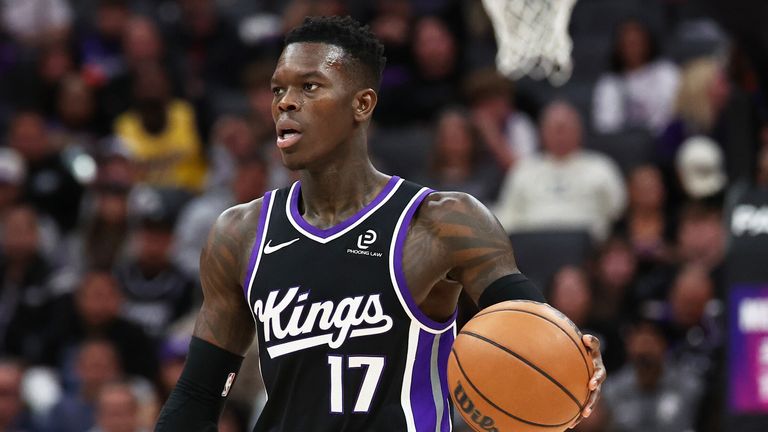 Dennis Schröder feiert mit seinen Kings den dritten Saisonsieg.