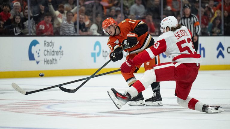 Moritz Seider hat mit Detroit eine Niederlage kassiert.