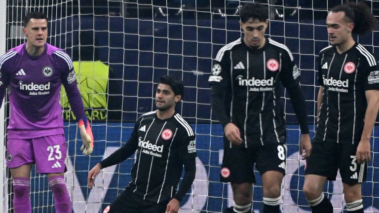 Eintracht Frankfurt verliert in der Champions League gegen Atalanta Bergamo deutlich.