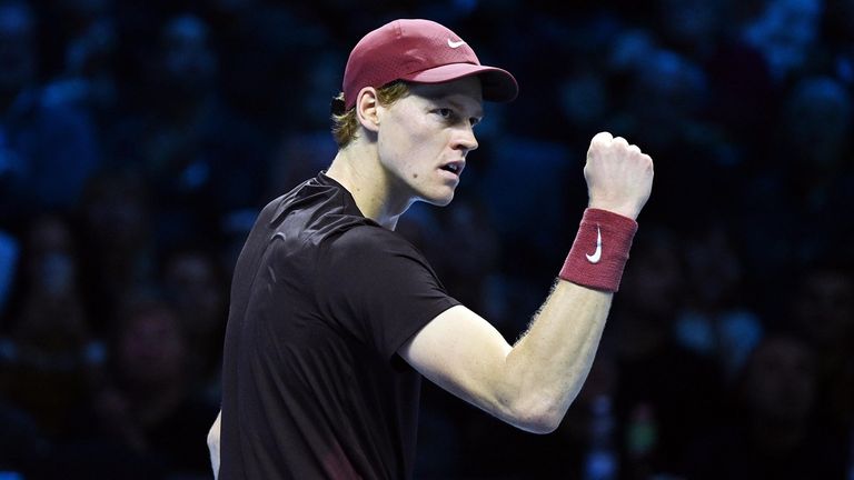 Jannik Sinner steht im Endspiel der ATP Finals. Kommt es zum Traumfinale gegen Alcaraz.
