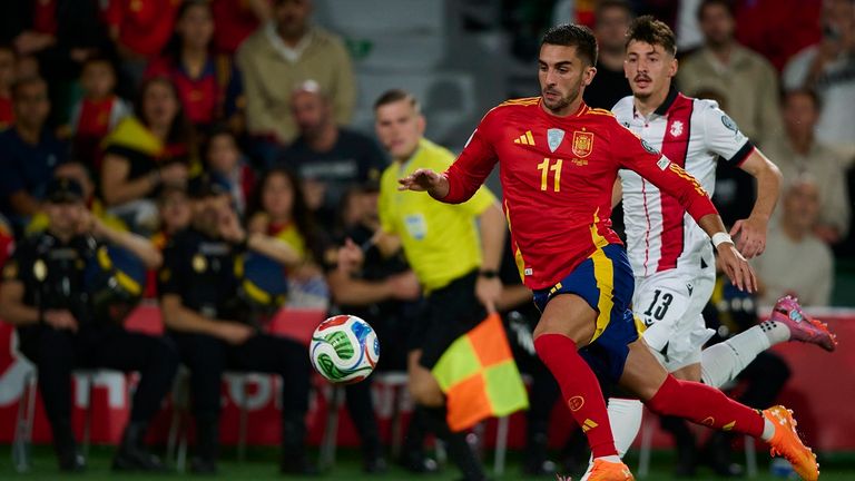 Spanien feiert einen souveränen 4:0-ERfolg gegen Georgien.