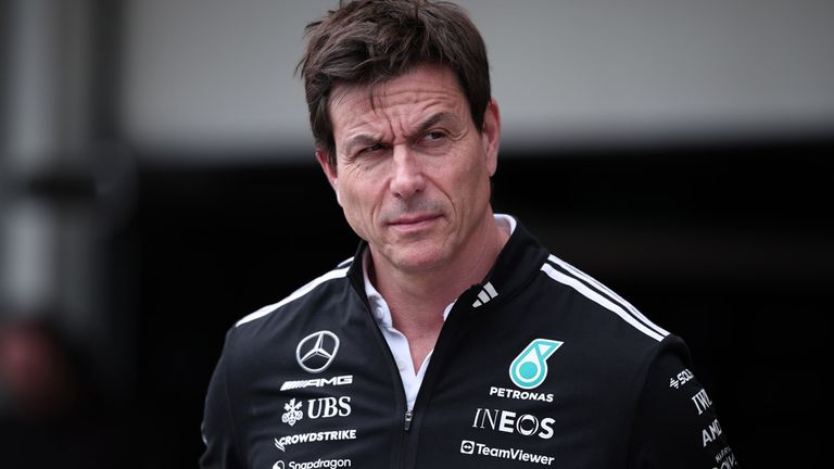 Mercedes-Teamchef Toto Wolff verkauft Anteile am Rennstall.