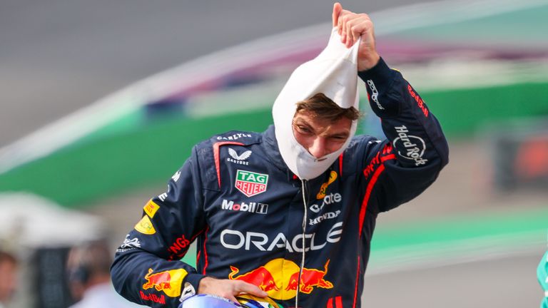 Größer könnte der Frust nicht sein: Max Verstappen muss in Interlagos von Platz 16 starten - oder sogar aus der Boxengasse.