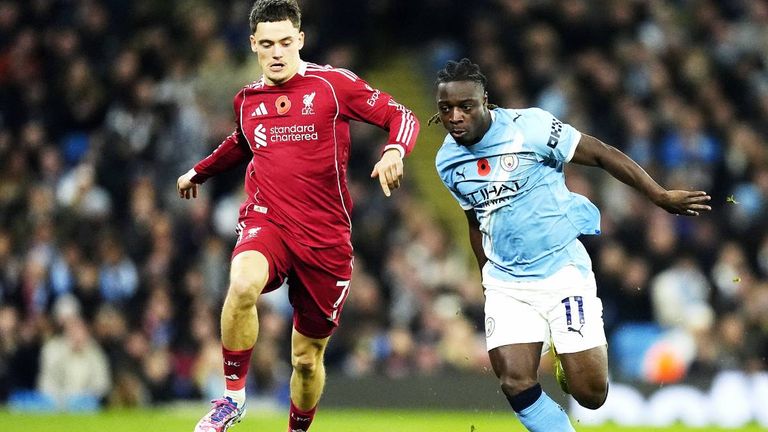 Florian Wirtz zeigt im Kracher gegen City eine enttäuschende Leistung. 