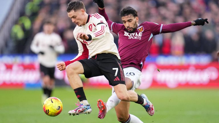 Florian Wirtz (l.) ist am Liverpooler Führungstreffer beteiligt.