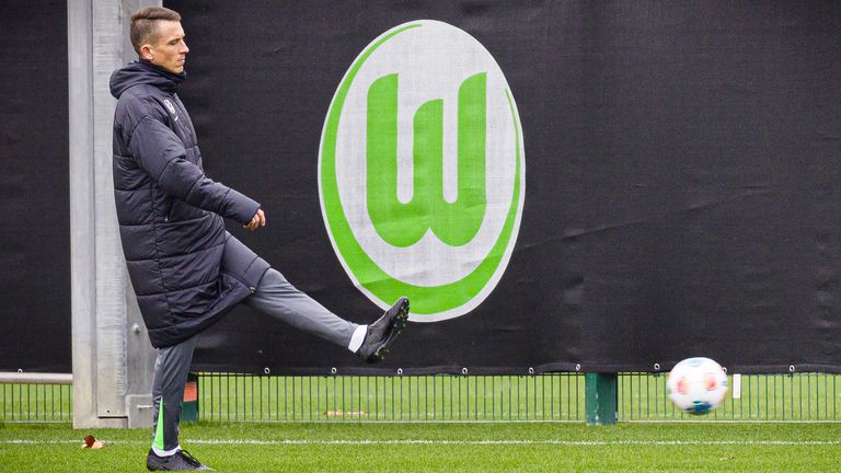 Interimscoach Daniel Bauer beim ersten Training nach der Entlassung von Paul Simonis.