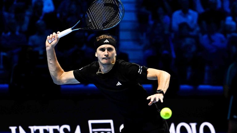 Alexander Zverev braucht einen Sieg gegen Felix Auger-Aliassime, um in das Halbfinale bei den ATP Finals einzuziehen.