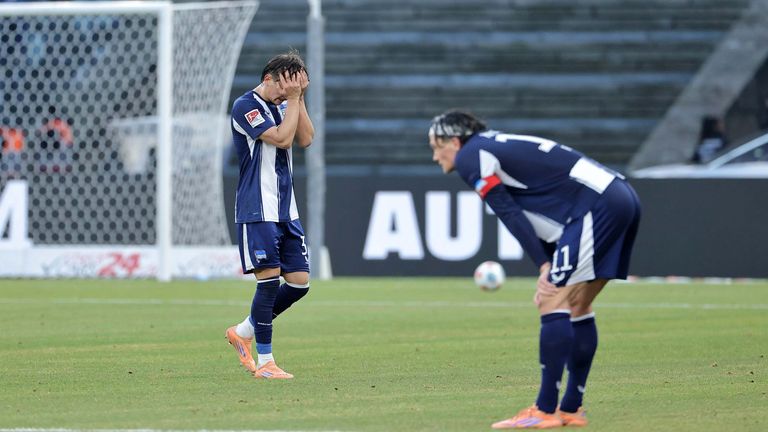 Fassungslosigkeit bei Hertha nach der Niederlage gegen Schlusslicht Magdeburg. Gegen Fürth soll am Freitag wieder ein Sieg her.