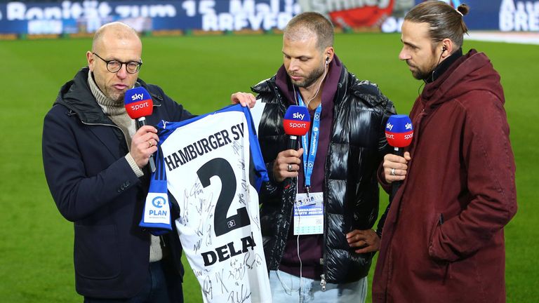 Ex-HSV-Profi Dennis Diekmeier (M.) spricht über die Ängste um seine krebskranke Tochter Delani. 