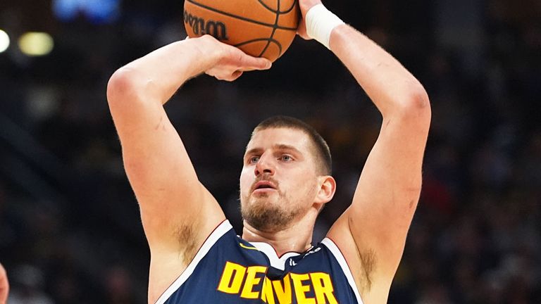 Nikola Jokic überragt bei Denver-Nuggets-Sieg in der NBA.