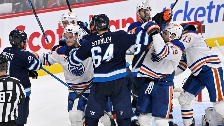 Leon Draisaitl gewinnt mit den Edmonton Oilers.